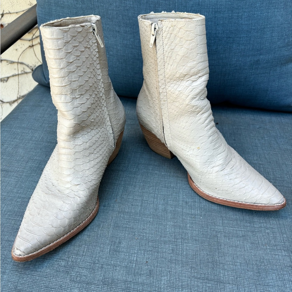 Matisse ankle boot in ivory snake.